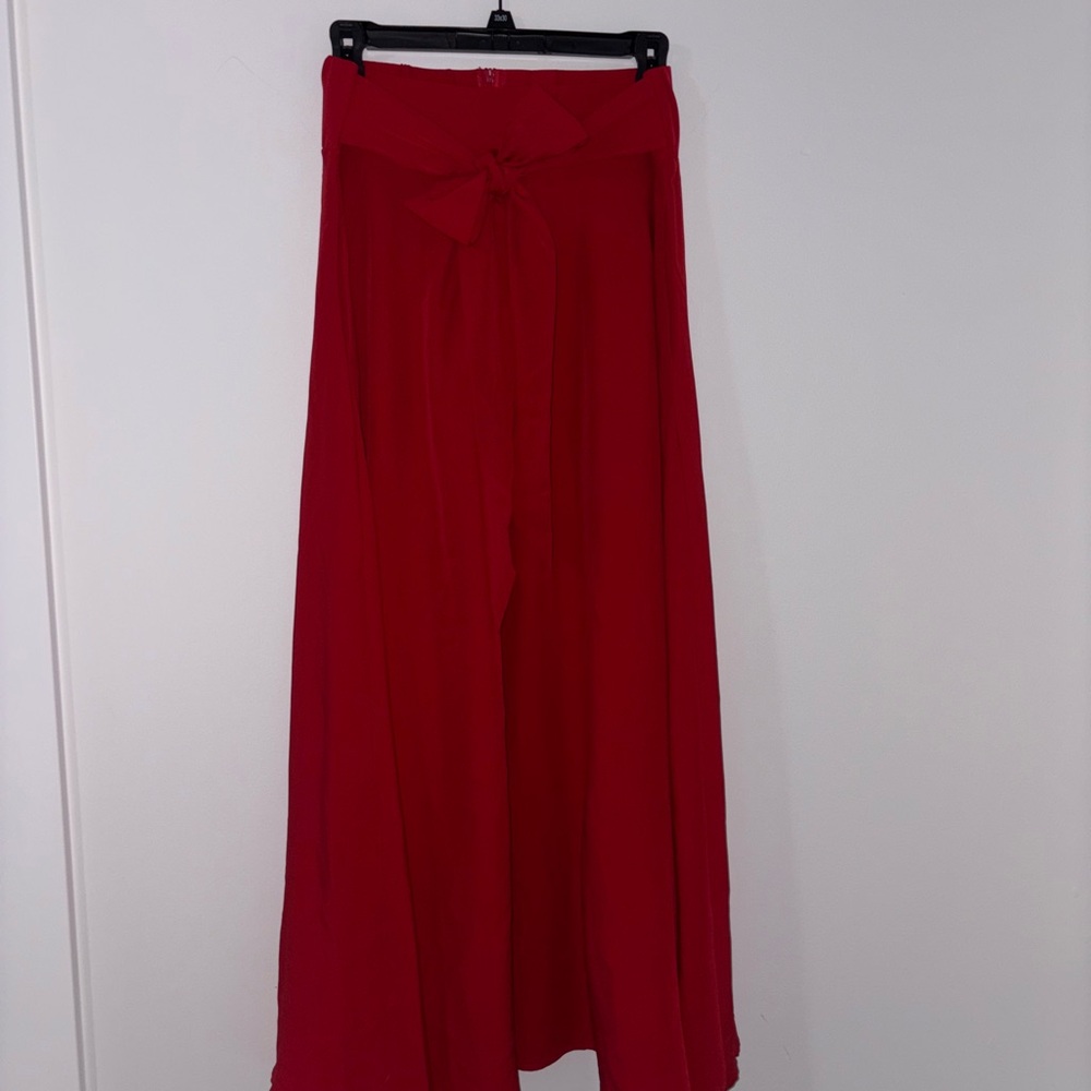 Chic Red Tie-Waist Pants